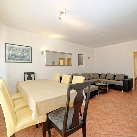 Rudan 253 Pula