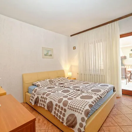 Rudan 253 3* Pula