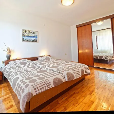 Rudan 253 Pula